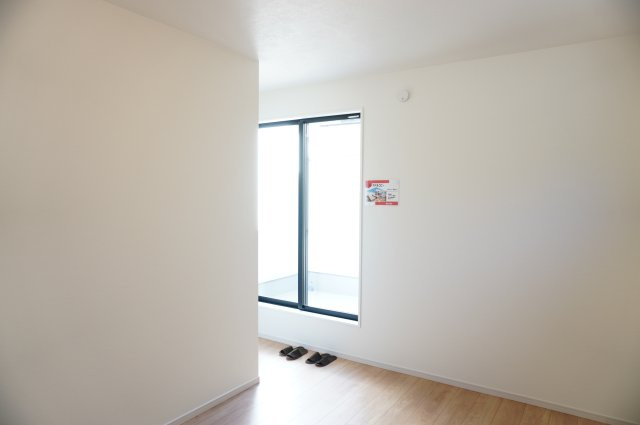 越谷市登戸町 新築分譲住宅の洋室