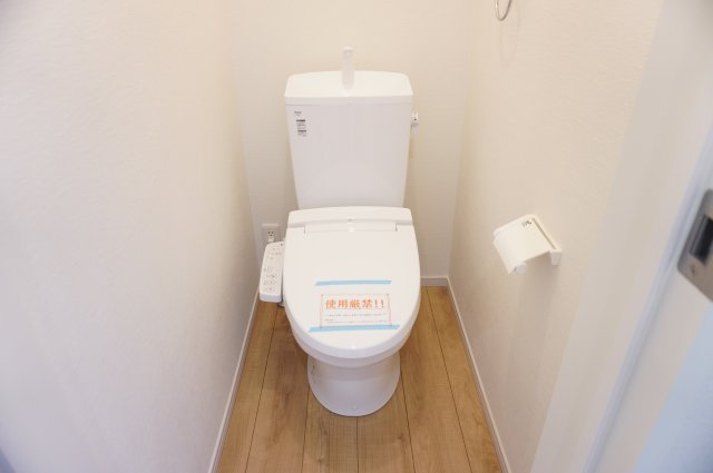 越谷市登戸町 新築分譲住宅のトイレ|2階