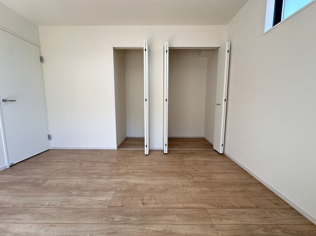 海老名市国分北3丁目  　全１棟の収納