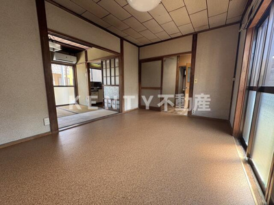 【居間・リビング】 | 岸谷１丁目戸建 | おしゃれなリビングです