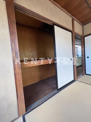 【収納】 | 岸谷１丁目戸建 | 便利な収納スペースです