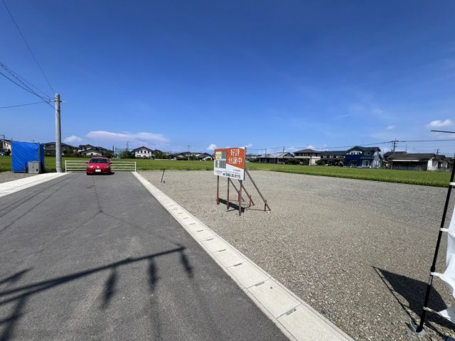 松崎町分譲地　4号地の前面道路含む現地写真