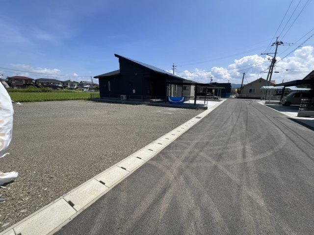 松崎町分譲地　3号地の前面道路含む現地写真