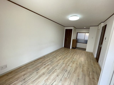 【内装】 | ガーデンハイツ上新庄 | 内装は落ち着いています