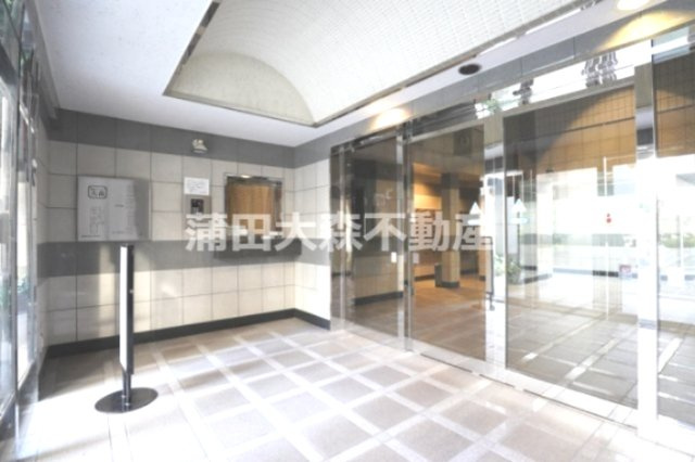 藤和シティコープ大森のエントランス