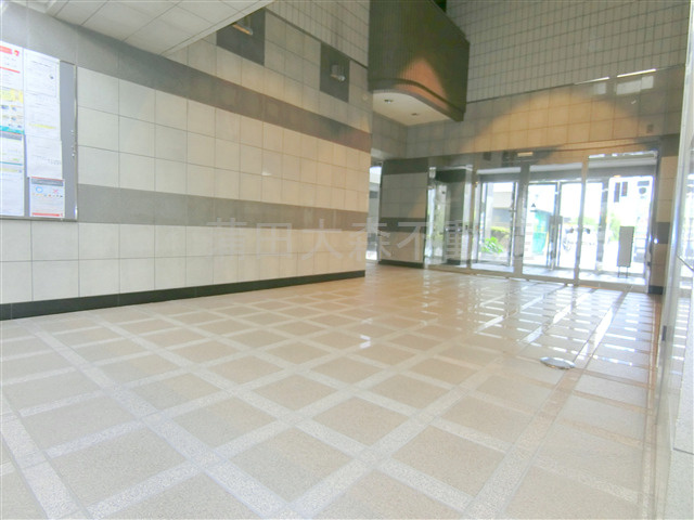 藤和シティコープ大森のエントランス