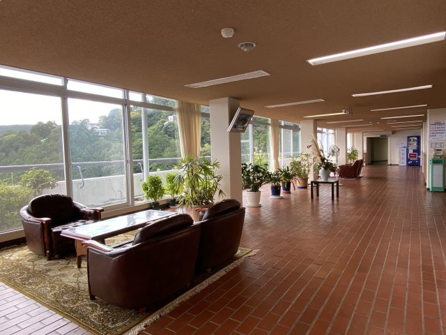 ビラ自然郷マンションのロビー