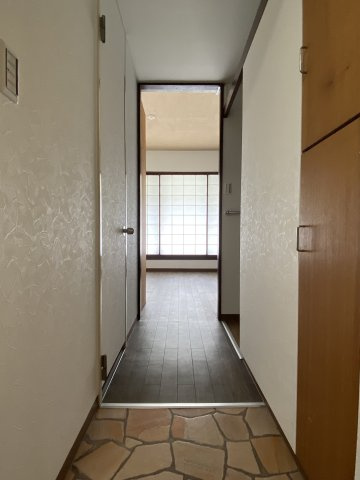 ビラ自然郷マンションの玄関