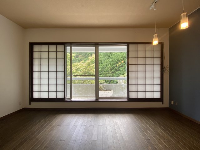 ビラ自然郷マンションの居間・リビング