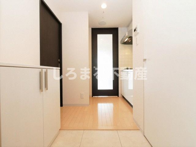 ルクレ西長堀の玄関