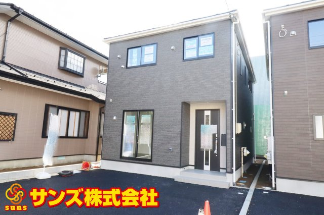 郡山市開成5丁目　　３号棟　　開成小学校、郡山第１中学区の外観|北西側から見た駐車場を含む外観