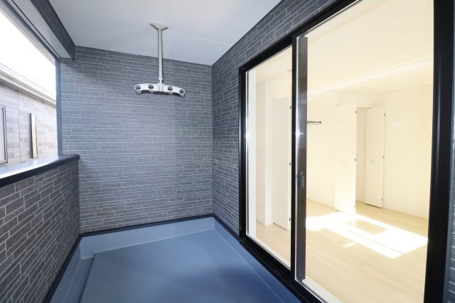 郡山市開成5丁目　　３号棟　　開成小学校、郡山第１中学区のバルコニー