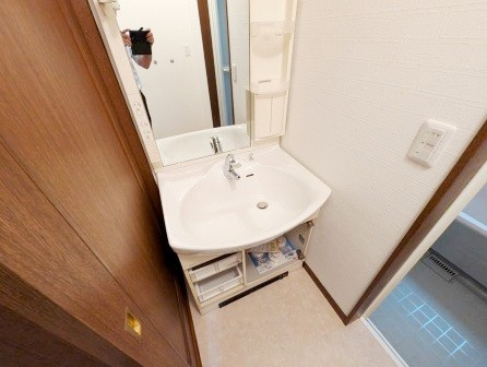 西堀4丁目戸建ての独立洗面台