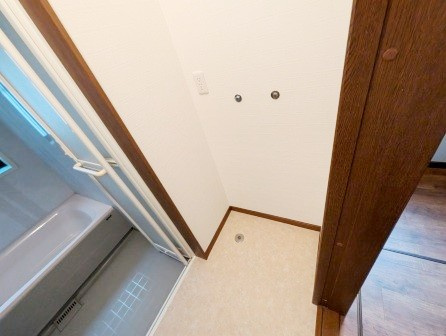 西堀4丁目戸建ての洗面所