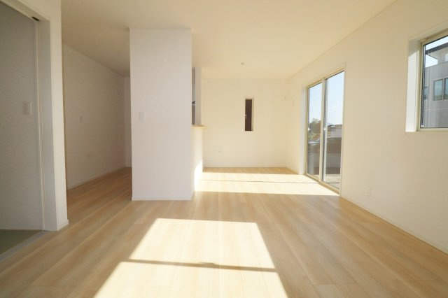 郡山市田村町金屋字上川原　　　２号棟　　　永盛小学校、小原田中学区の居間・リビング