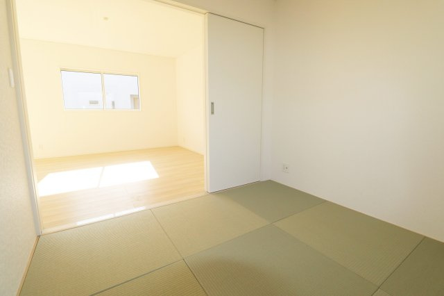 郡山市田村町金屋字上川原　　　２号棟　　　永盛小学校、小原田中学区の和室