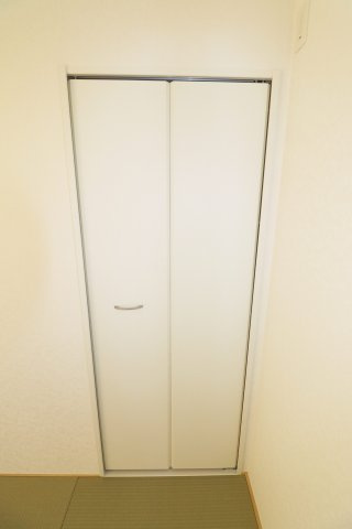 郡山市田村町金屋字上川原　　　２号棟　　　永盛小学校、小原田中学区の収納