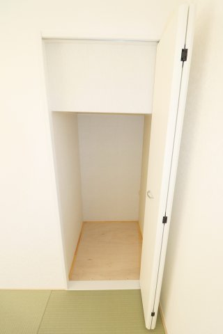 郡山市田村町金屋字上川原　　　２号棟　　　永盛小学校、小原田中学区の収納