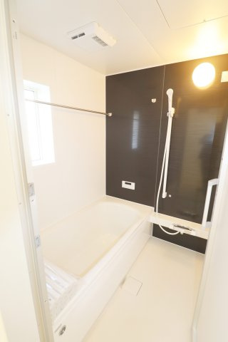 郡山市田村町金屋字上川原　　　２号棟　　　永盛小学校、小原田中学区の浴室