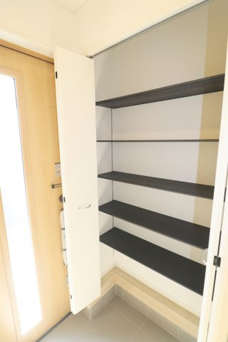 郡山市田村町金屋字上川原　　　２号棟　　　永盛小学校、小原田中学区の収納