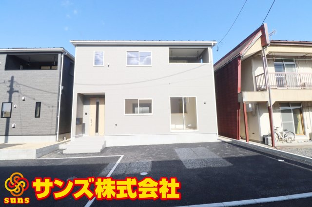 郡山市田村町金屋字上川原　　　２号棟　　　永盛小学校、小原田中学区の外観|南側から見た駐車場を含む外観