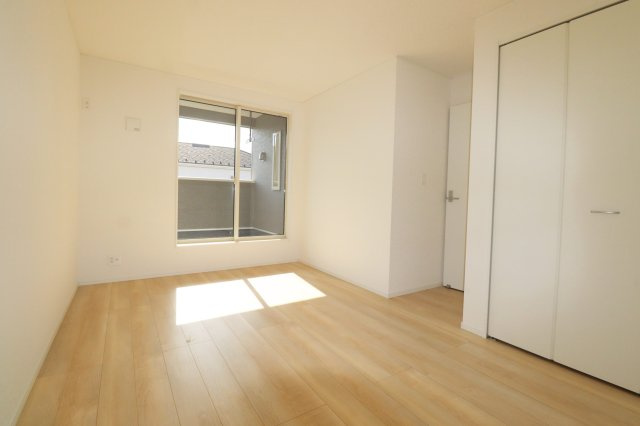 郡山市田村町金屋字上川原　　　２号棟　　　永盛小学校、小原田中学区の洋室