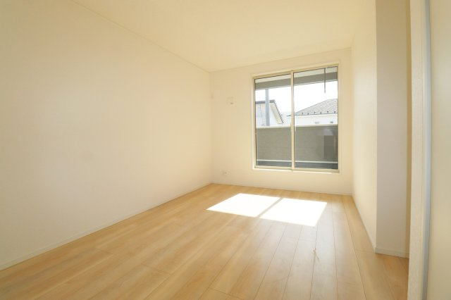 郡山市田村町金屋字上川原　　　２号棟　　　永盛小学校、小原田中学区の洋室