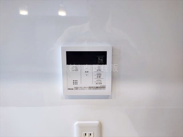 【発電・温水設備】 | エコヴィレッジ坂戸 | 給湯器コントロールパネル