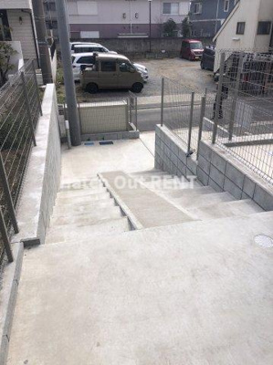 【エントランス】 | リビングタウン春日