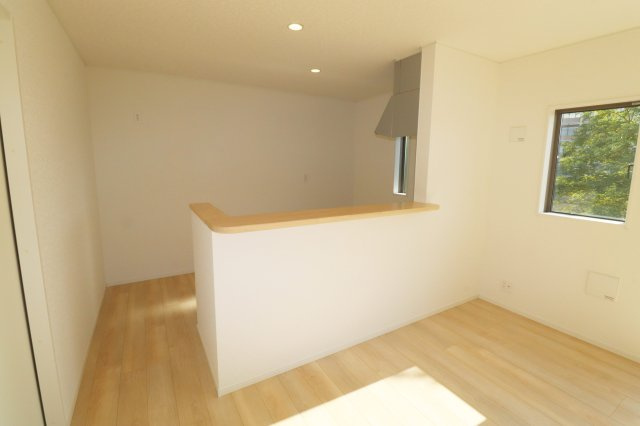 郡山市田村町金屋字上川原　　　３号棟　　　永盛小学校、小原田中学区のキッチン