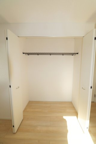 郡山市田村町金屋字上川原　　　３号棟　　　永盛小学校、小原田中学区の洋室