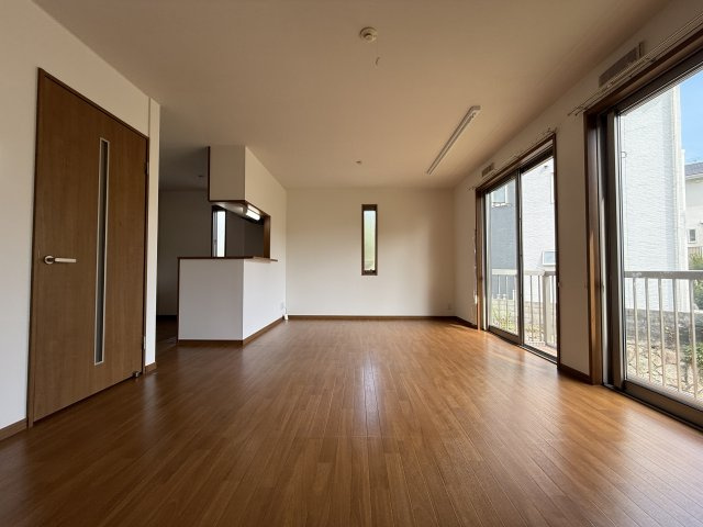 東豊中町3丁目貸家の居間・リビング