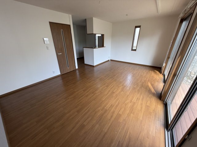 東豊中町3丁目貸家の居間・リビング