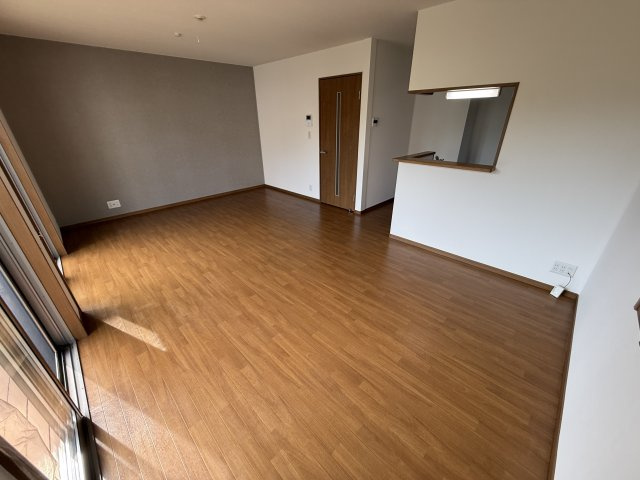 東豊中町3丁目貸家の居間・リビング