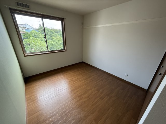 東豊中町3丁目貸家の洋室