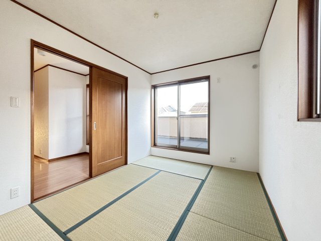 橿原小槻町の和室|2階の和室6帖です