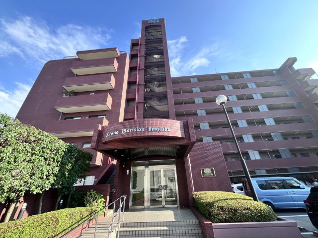 ライオンズマンション今宿の外観