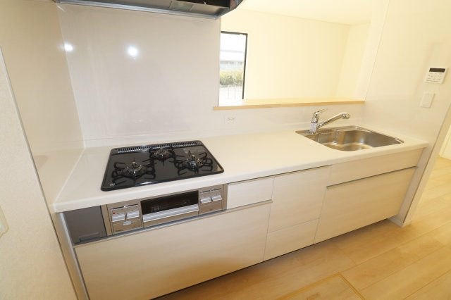 郡山市田村町金屋字上川原　　　４号棟　　　永盛小学校、小原田中学区のキッチン