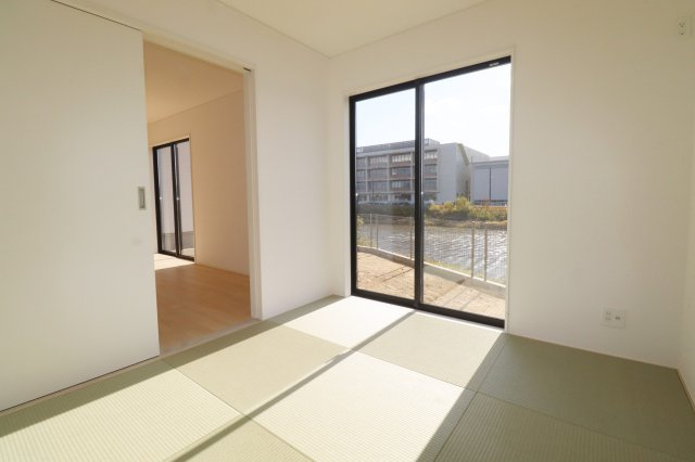 郡山市田村町金屋字上川原　　　４号棟　　　永盛小学校、小原田中学区の和室