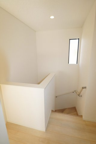 郡山市田村町金屋字上川原　　　４号棟　　　永盛小学校、小原田中学区の洋室