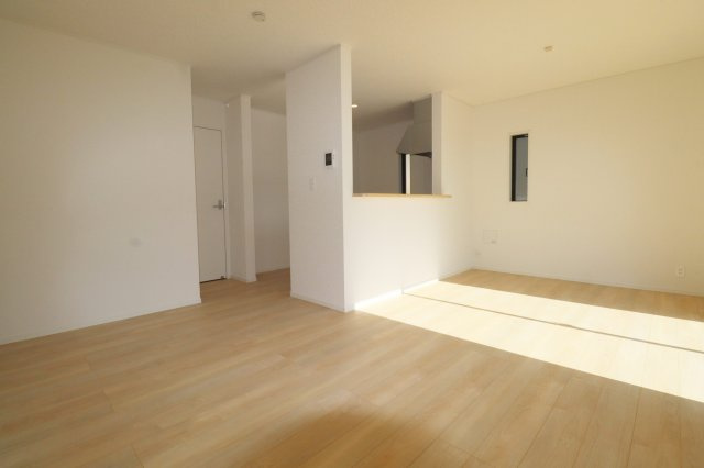 郡山市田村町金屋字上川原　　　４号棟　　　永盛小学校、小原田中学区の居間・リビング