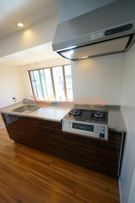 【キッチン】 | ムーンコート梅満 | コンパクトなキッチンで掃除もラクラク