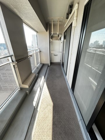 東町・江戸町ビルのバルコニー