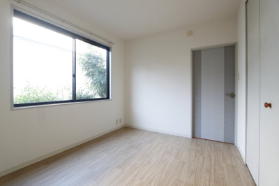 【洋室】 | ローレルⅡＤ | 使い勝手のいい洋室です