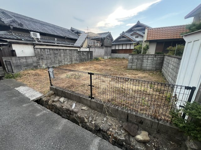 貝塚市名越　建築条件なし土地の外観