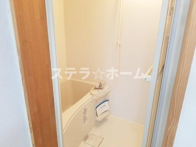 高倉第一コーポA棟の浴室|お風呂で日々の疲れを落としましょう