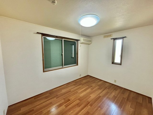 BIRD　LANDたまでB棟の洋室