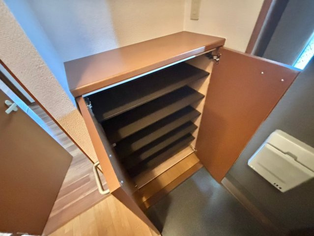 BIRD　LAND　たまで　B棟の収納