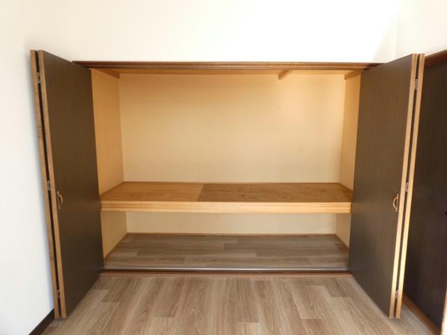拓穂ハイツ（愛国東２－２１）の収納