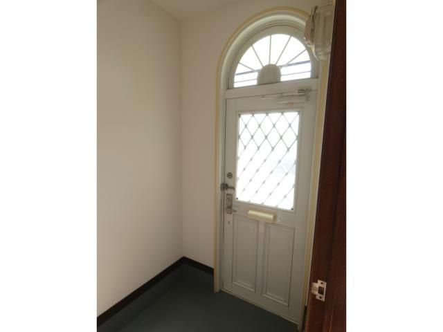 拓穂ハイツ（愛国東２－２１）の玄関